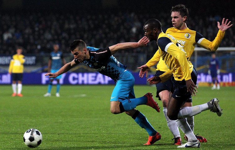 隙里做选择 隙里做选择